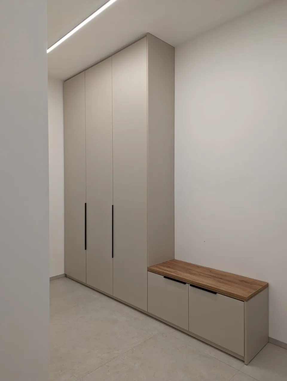 Satin Plakar